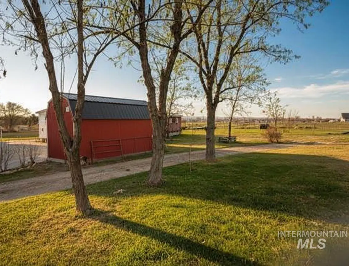 3065 Center Ave, Payette, ID 83661 - #1