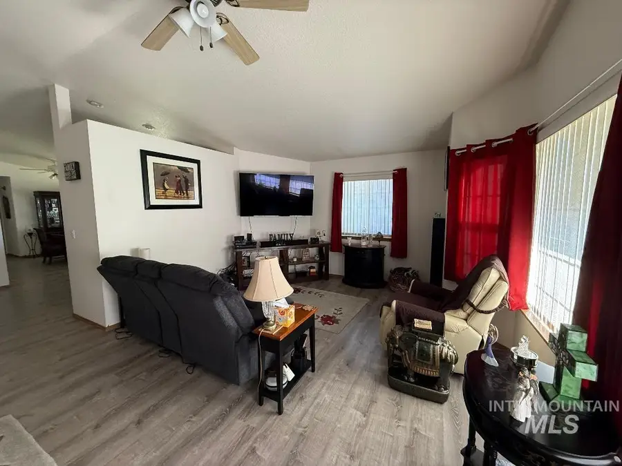 1100 Burnett Dr. #304 B St., Nampa, ID 83651 - #3