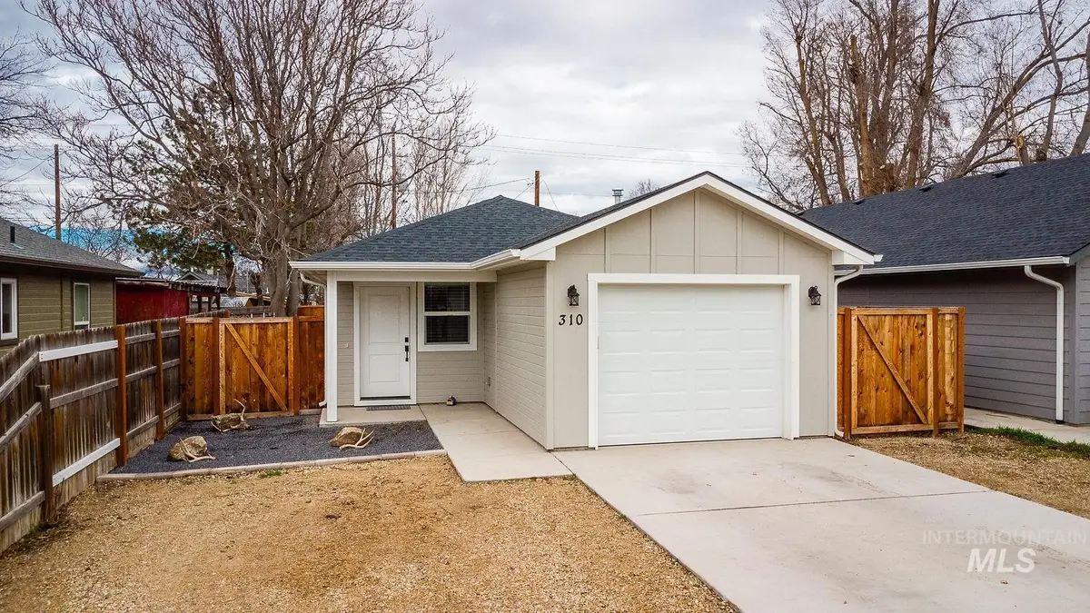 310 W Owyhee Ave., Homedale, ID 83628 - #1