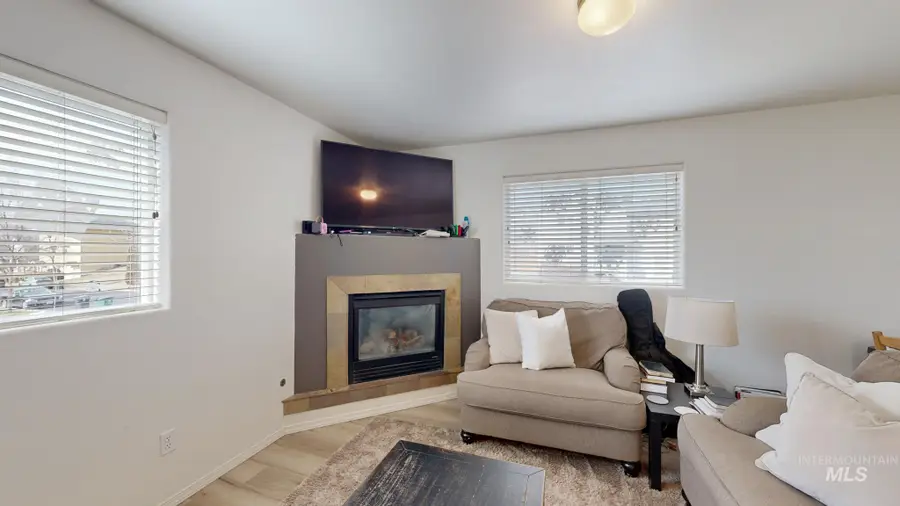 621 Britton Ln, Moscow, ID 83843 - #3