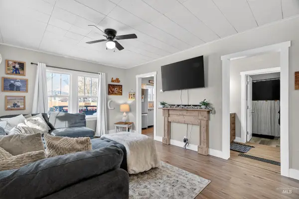 308 W Maple St, New Plymouth, ID 83655