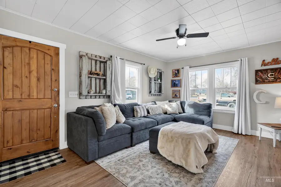 308 W Maple St, New Plymouth, ID 83655 - #3