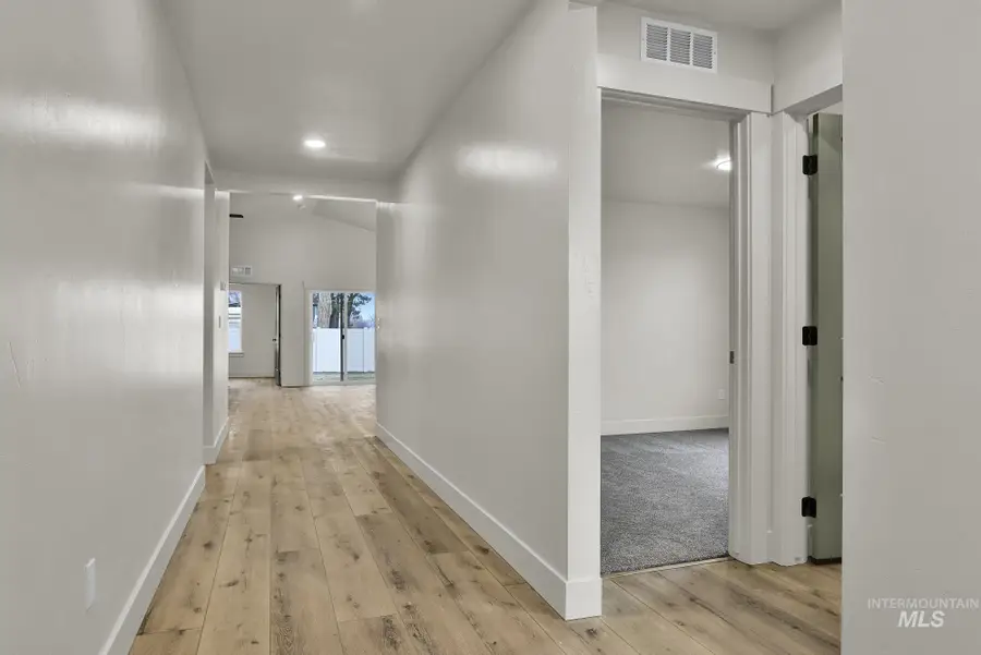 1001 E Fisk Ave, Parma, ID 83660 - #2