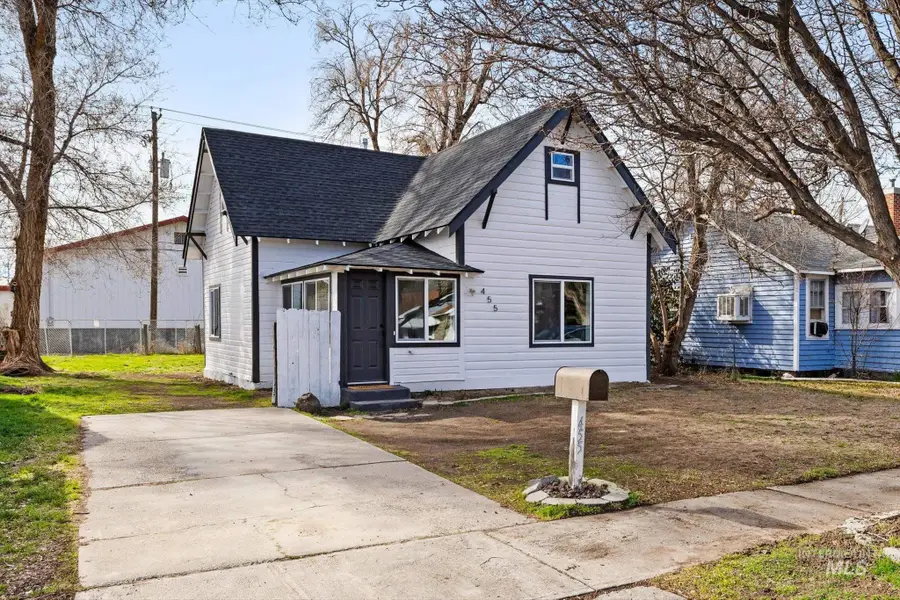 455 S 2nd E, Mountain Home, ID 83647 - #2
