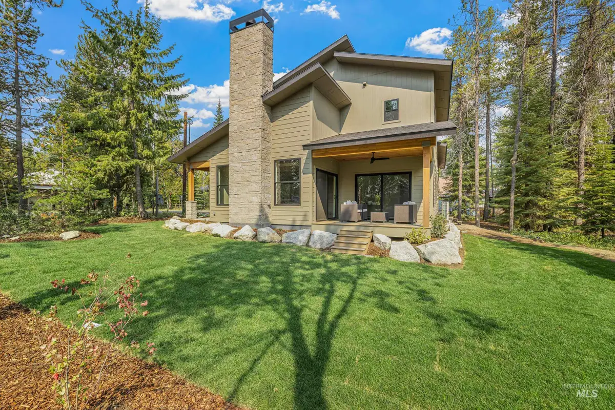 12850 Aurora, Donnelly, ID 83615 - #1