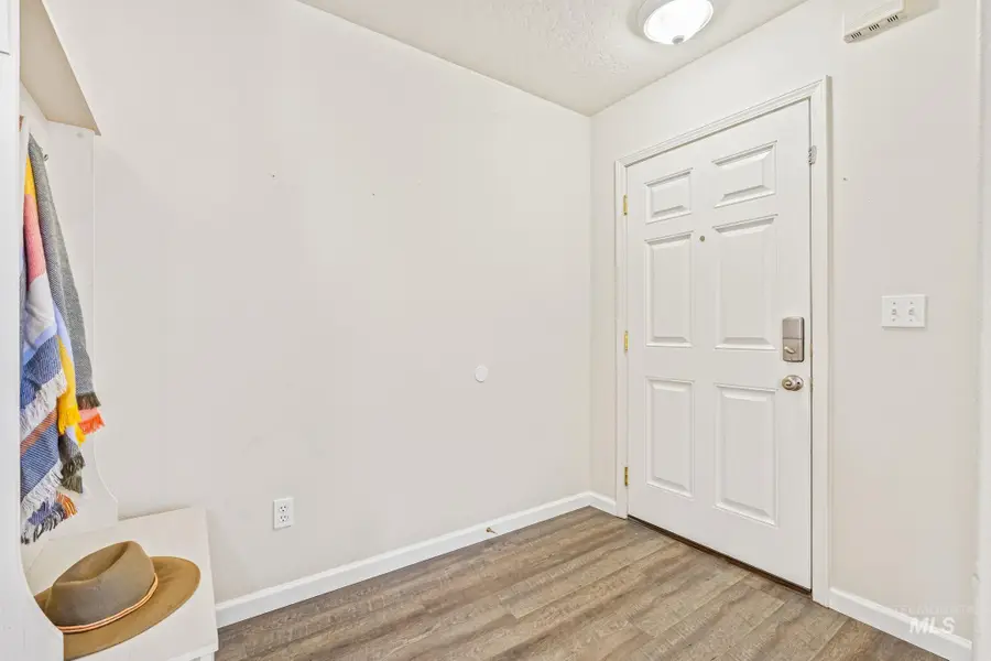 9563 W Bronze Dr, Boise, ID 83709 - #3