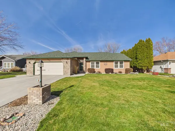 1460 Fernlee St, Emmett, ID 83617