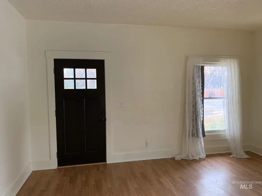 1805 S 3rd Street, Nampa, ID 83651 - #3
