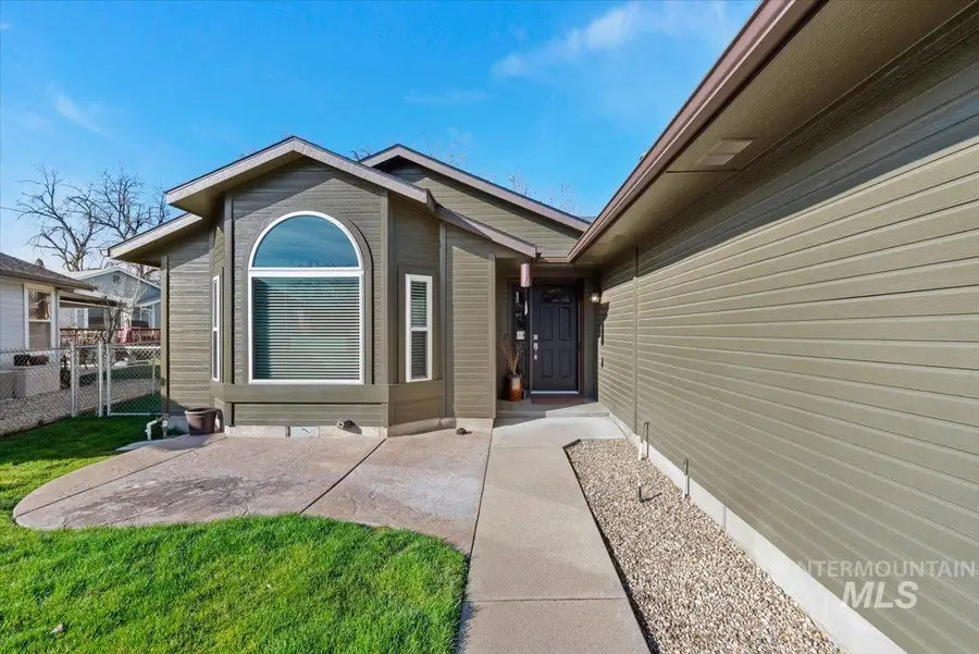 8513 N Willowdale Dr., Garden City, ID 83714 - #2