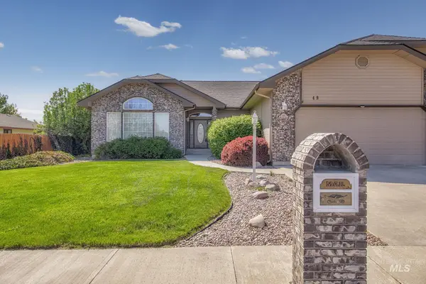 49 NW 19th St, Ontario, OR 97914