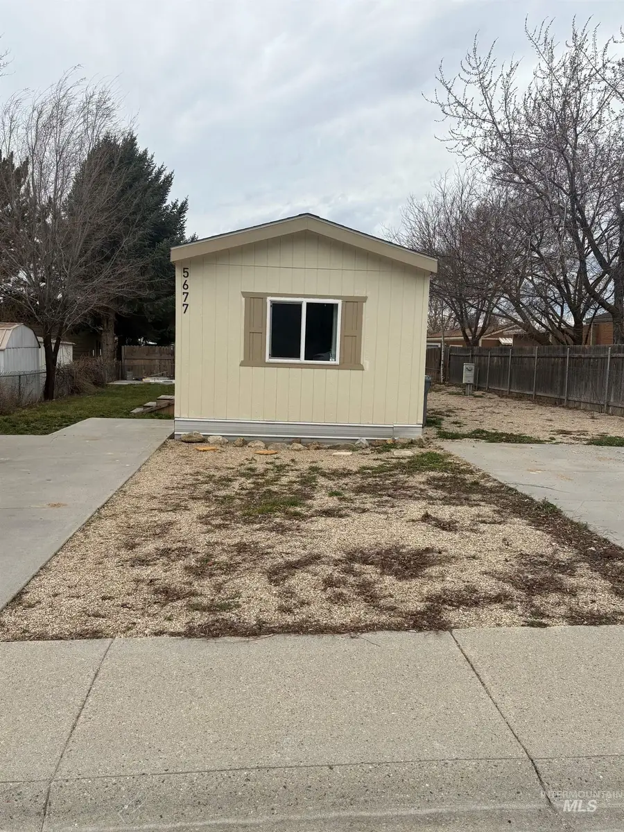 5677 E Woodcross Dr, Boise, ID 83716 - #2