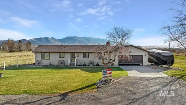 411 Mountain View Lane, Burley, ID 83318
