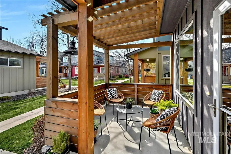 291 E Thurman Mill Lane, Garden City, ID 83714 - #3