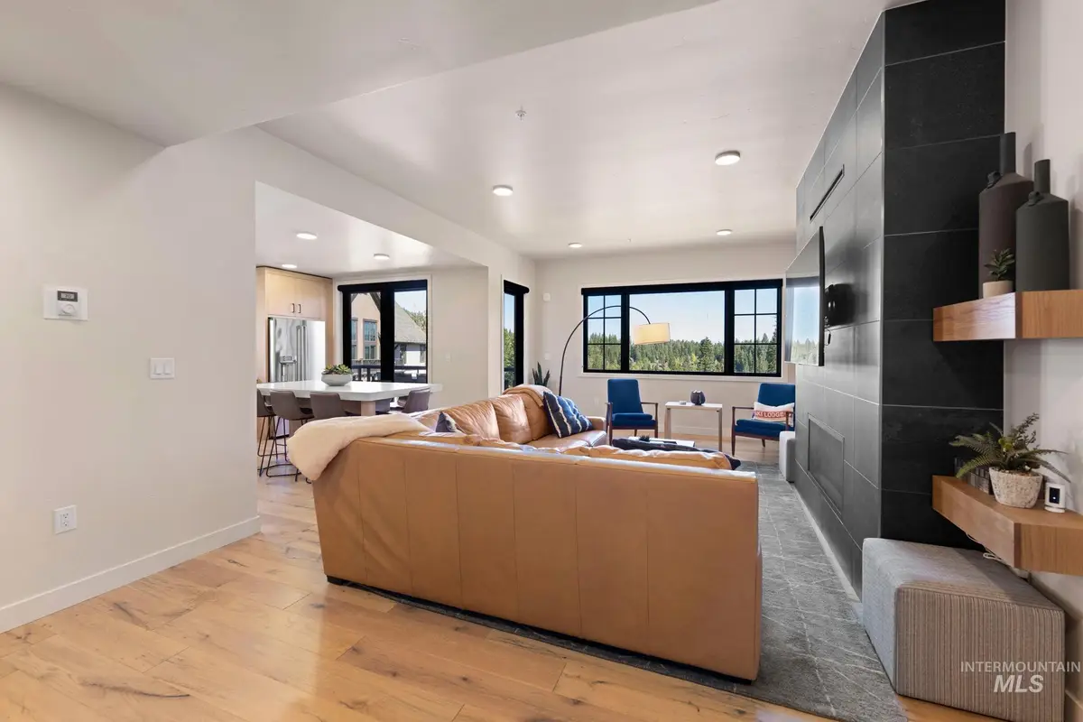 720 Village Drive #301, Donnelly, ID 83615 - #1