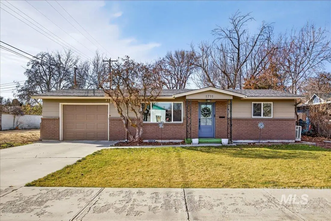 1711 6th St. S., Nampa, ID 83651 - #1