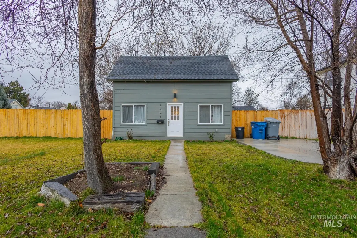 1323 S 11th St, Nampa, ID 83651 - #1