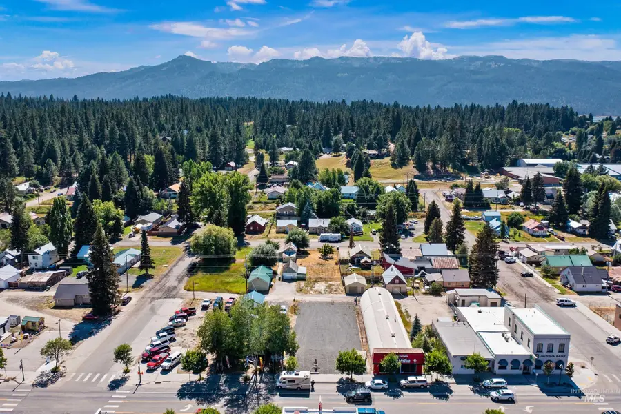 119 S Main Street, Cascade, ID 83611 - #3