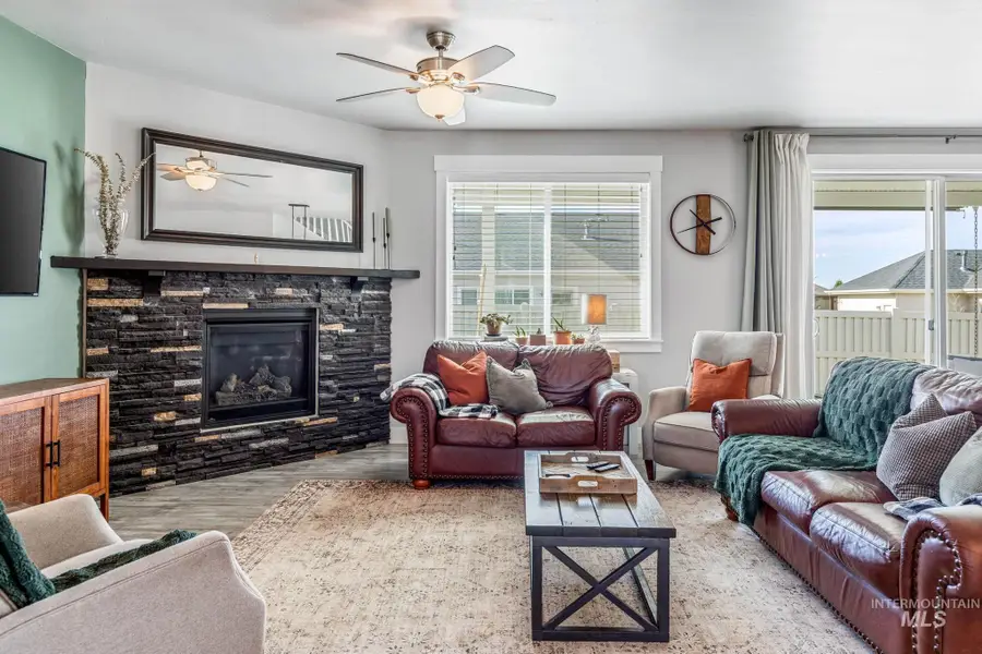 1127 Overland Trail St, Middleton, ID 83644 - #3