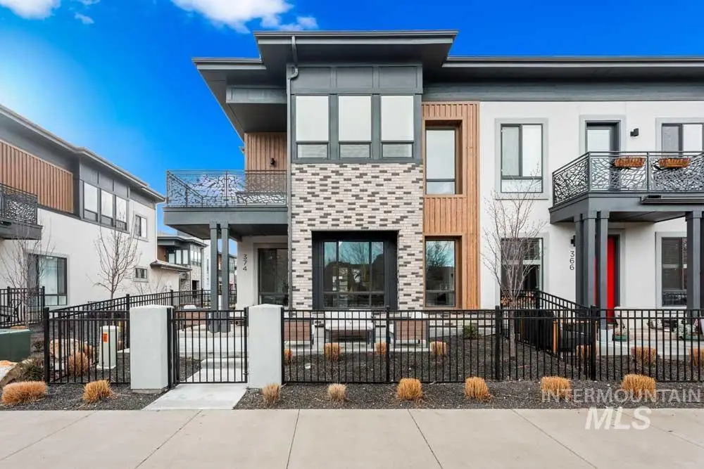 374 E Presidio Ln, Eagle, ID 83616 - #1