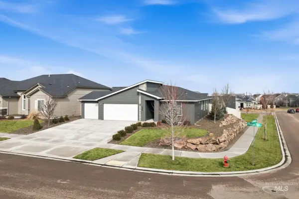 1916 W Henrys Fork Drive, Meridian, ID 83642