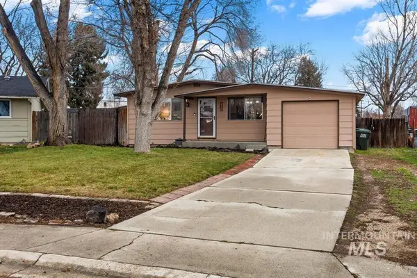 210 E Morris Ct, Kuna, ID 83634