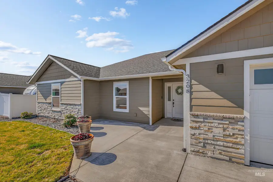 3208 Parkridge Way, Lewiston, ID 83501 - #2