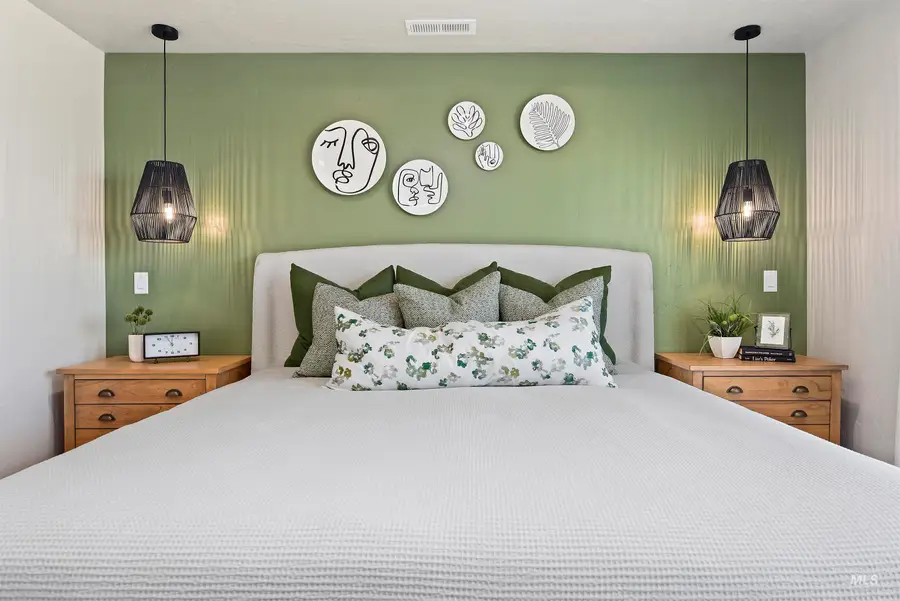 5954 N Static Line Ave, Meridian, ID 83646 - #3