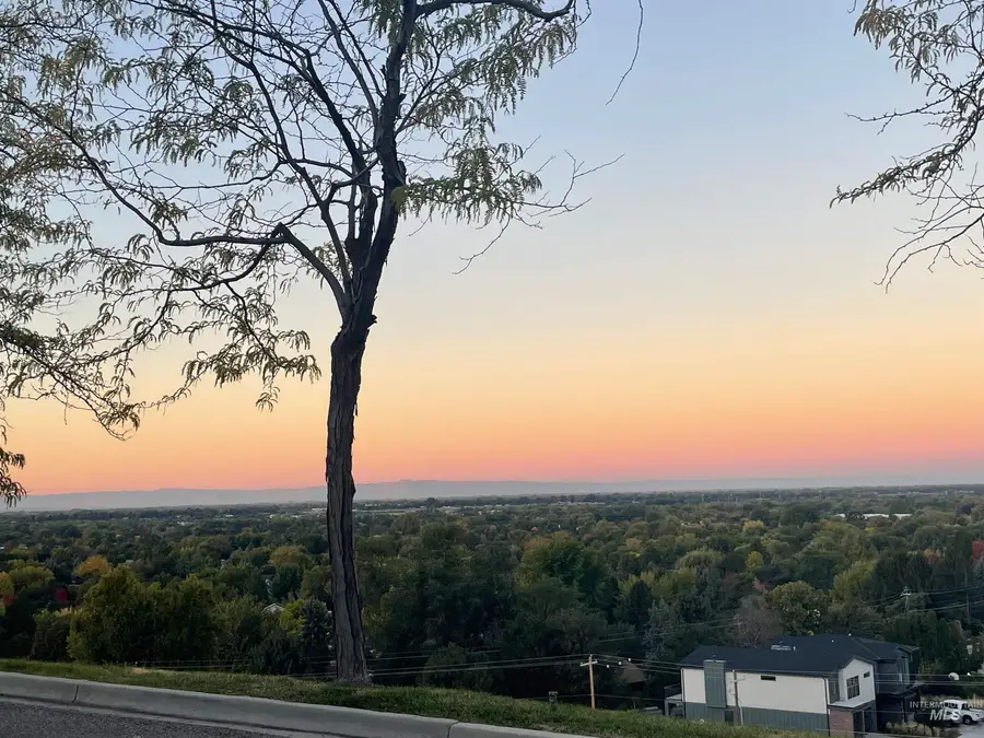 4950 N Bitterbrush, Boise, ID 83703 - #2