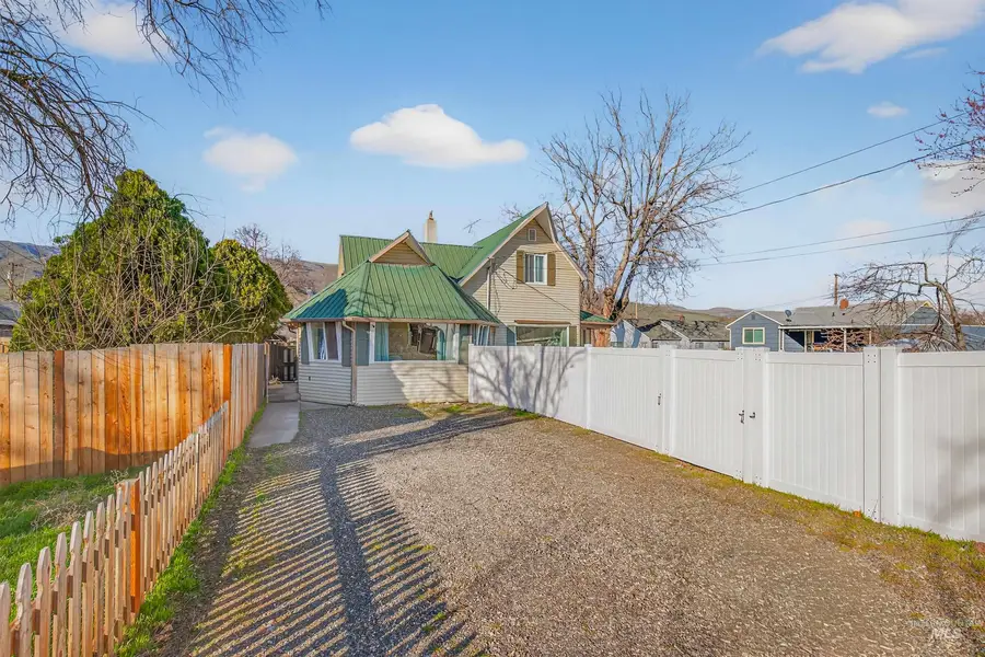 1266 Poplar St, Clarkston, WA 99403 - #2