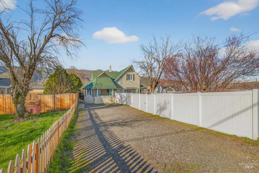 1266 Poplar St, Clarkston, WA 99403 - #3