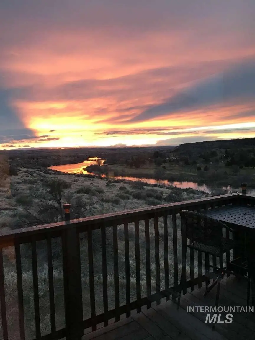 1422 River View Ln, Buhl, ID 83316 - #2