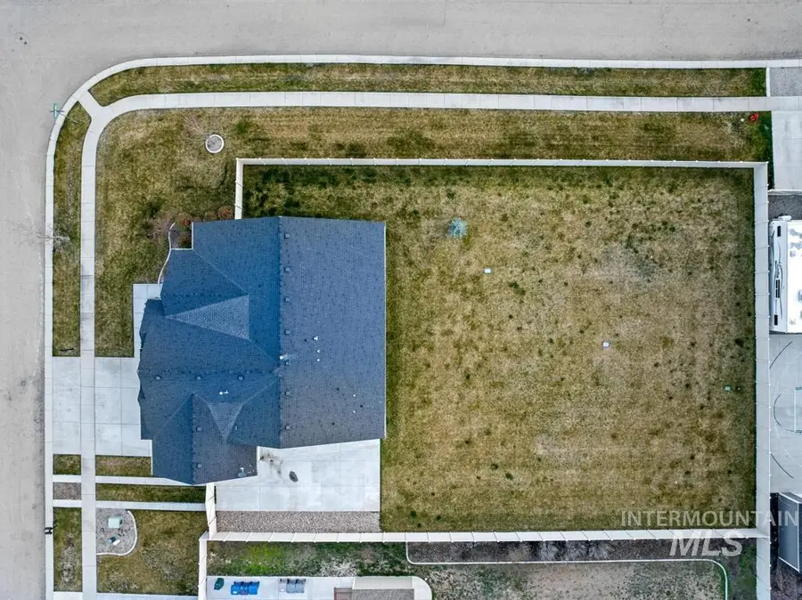 1883 N Prairie Wind, Middleton, ID 83644 - #2