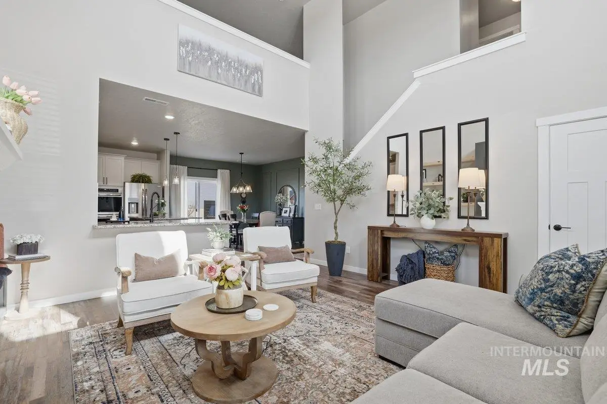 3812 E Rock Falls St, Nampa, ID 83686 - #1