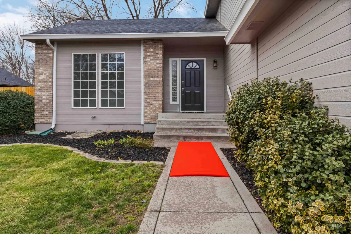5223 N Hertford Way, Boise, ID 83714 - #1