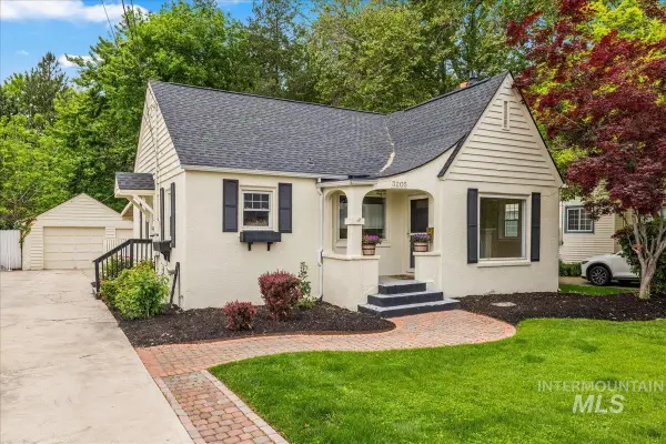 3205 W Crescent Rim Drive, Boise, ID 83706