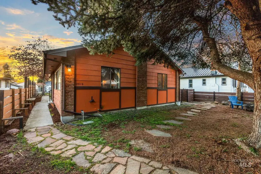 2315 N 23rd St, Boise, ID 83702 - #2