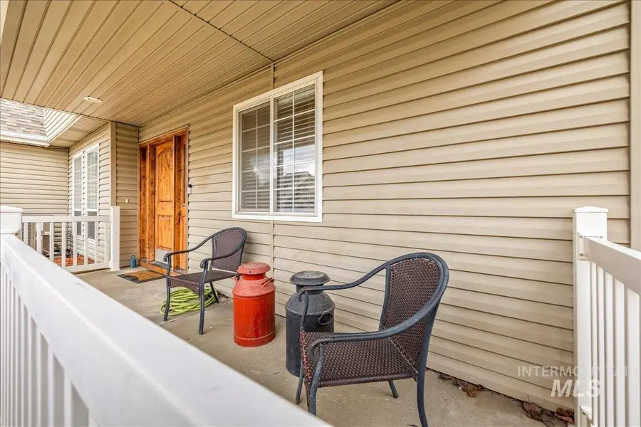 3534 N Summerpark Ave, Meridian, ID 83646 - #3