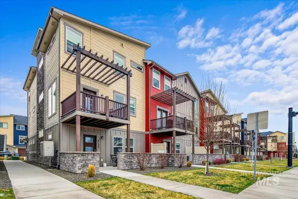 3125 N Network Ln, Boise, ID 83704