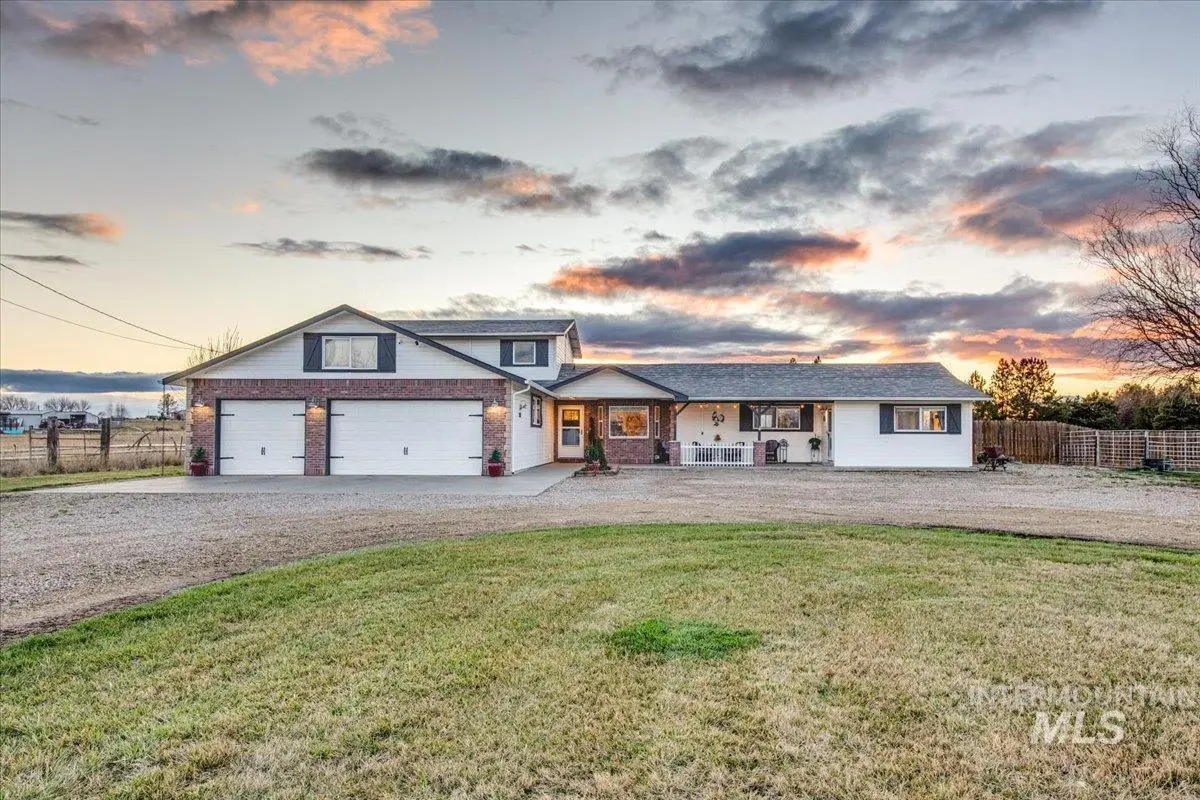 8601 S Cloverdale Rd, Boise, ID 83709 - #1