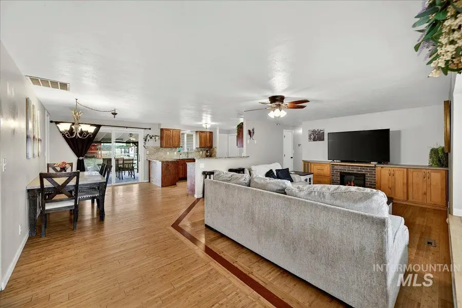 8601 S Cloverdale Rd, Boise, ID 83709 - #3