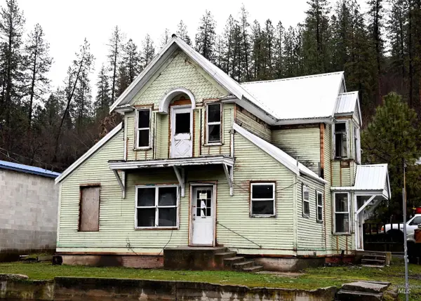 704 Riverside Ave, Orofino, ID 83544