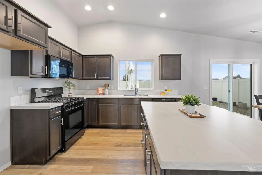 1122 N Madagascar Avenue, Star, ID 83669 - #3