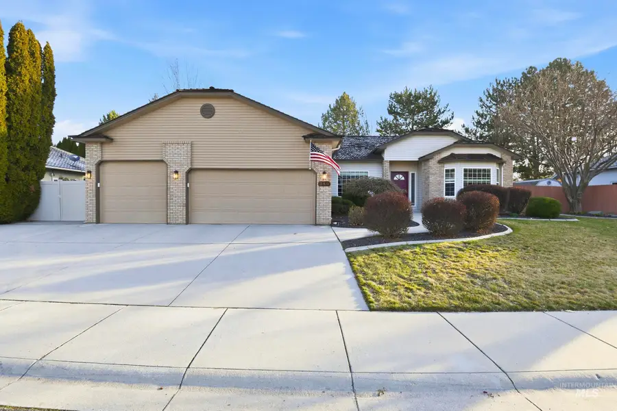 950 E Kingsford Drive, Meridian, ID 83642 - #2