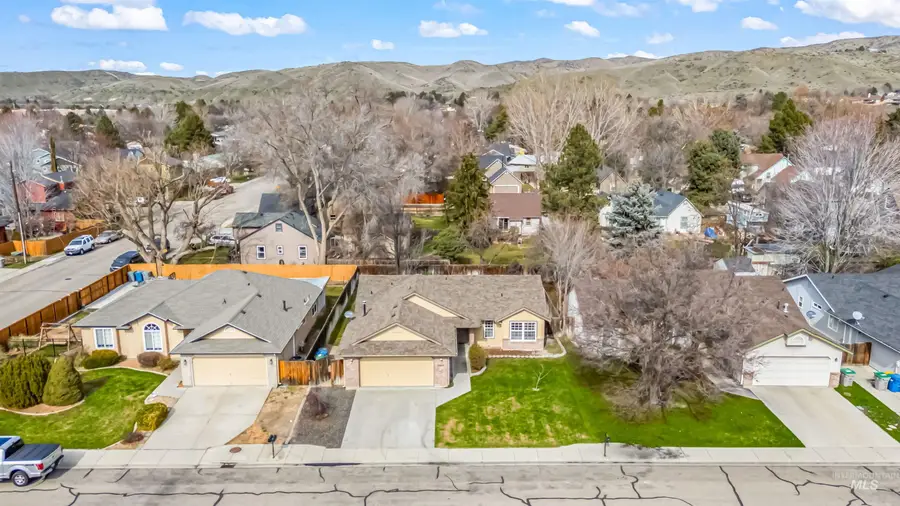 6988 W Tamarindo Ct., Boise, ID 83714 - #2