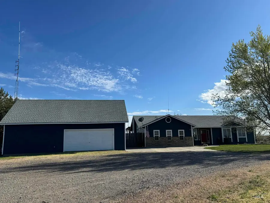 3301 SW Smith Rd, Mountain Home, ID 83647 - #3