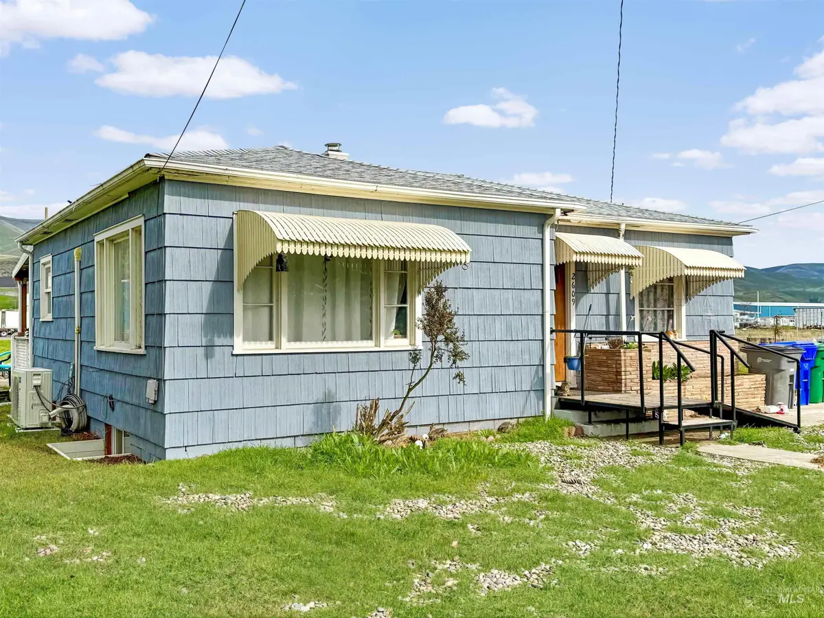 2609 4th Ave N, Lewiston, ID 83501 - #1