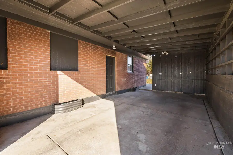 810 N 6th E, Mountain Home, ID 83647 - #2