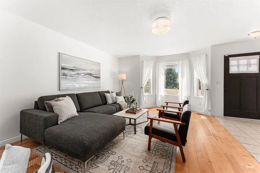 728 N Apricot Pl, Nampa, ID 83687 - #3