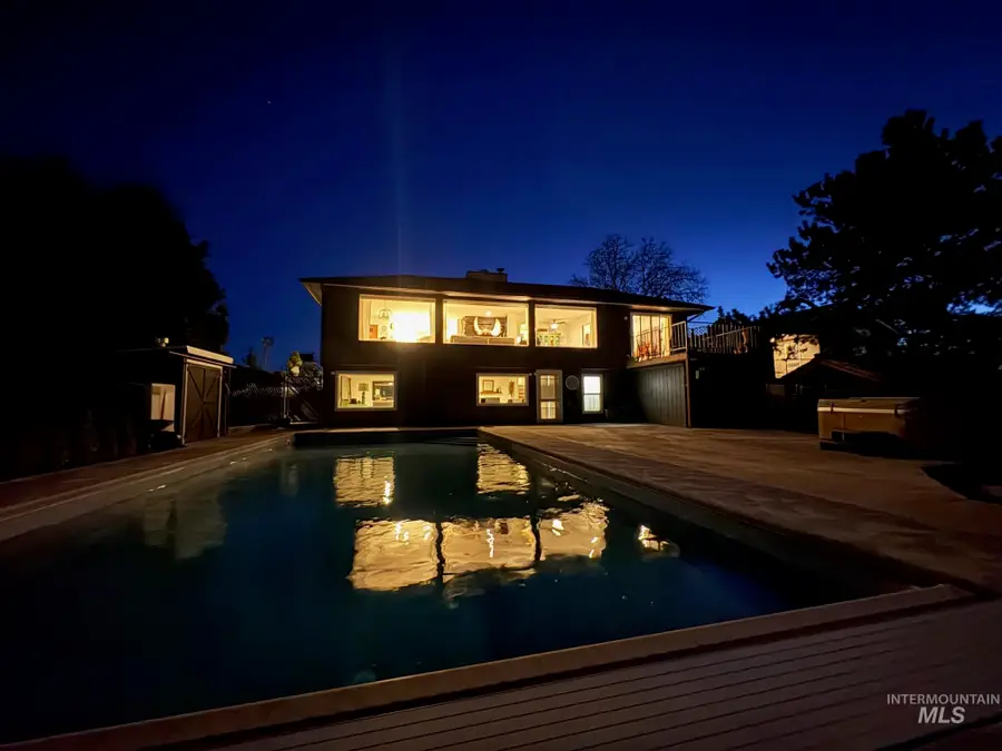 1744 Valleyview Drive, Clarkston, WA 99403 - #2