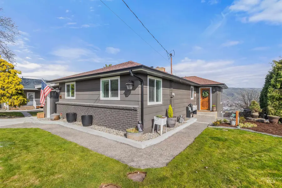 1744 Valleyview Drive, Clarkston, WA 99403 - #3